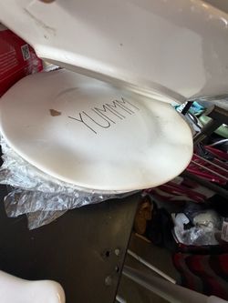 White plate set