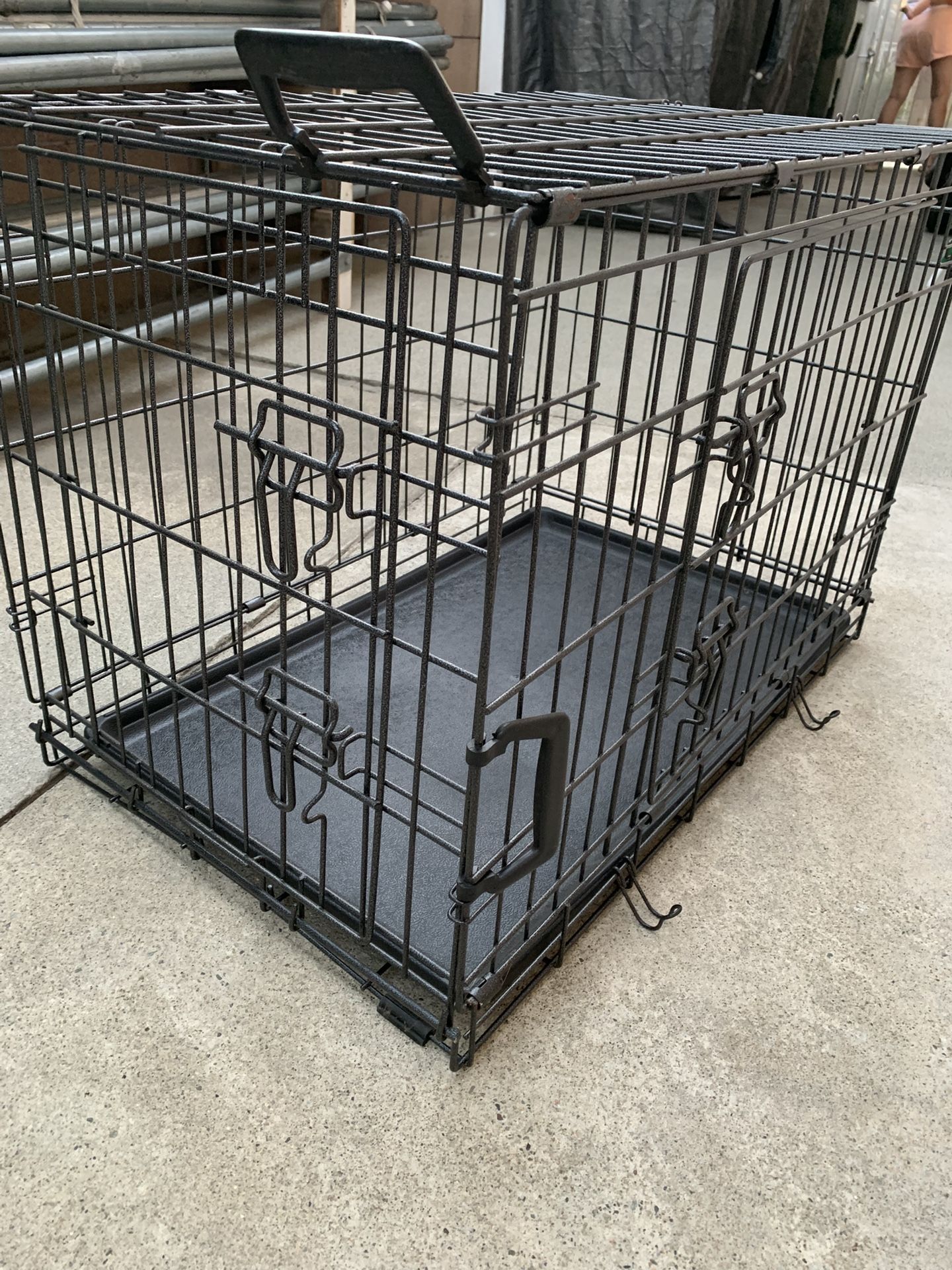 Heavy Duty Dog Crate- Great Condition!