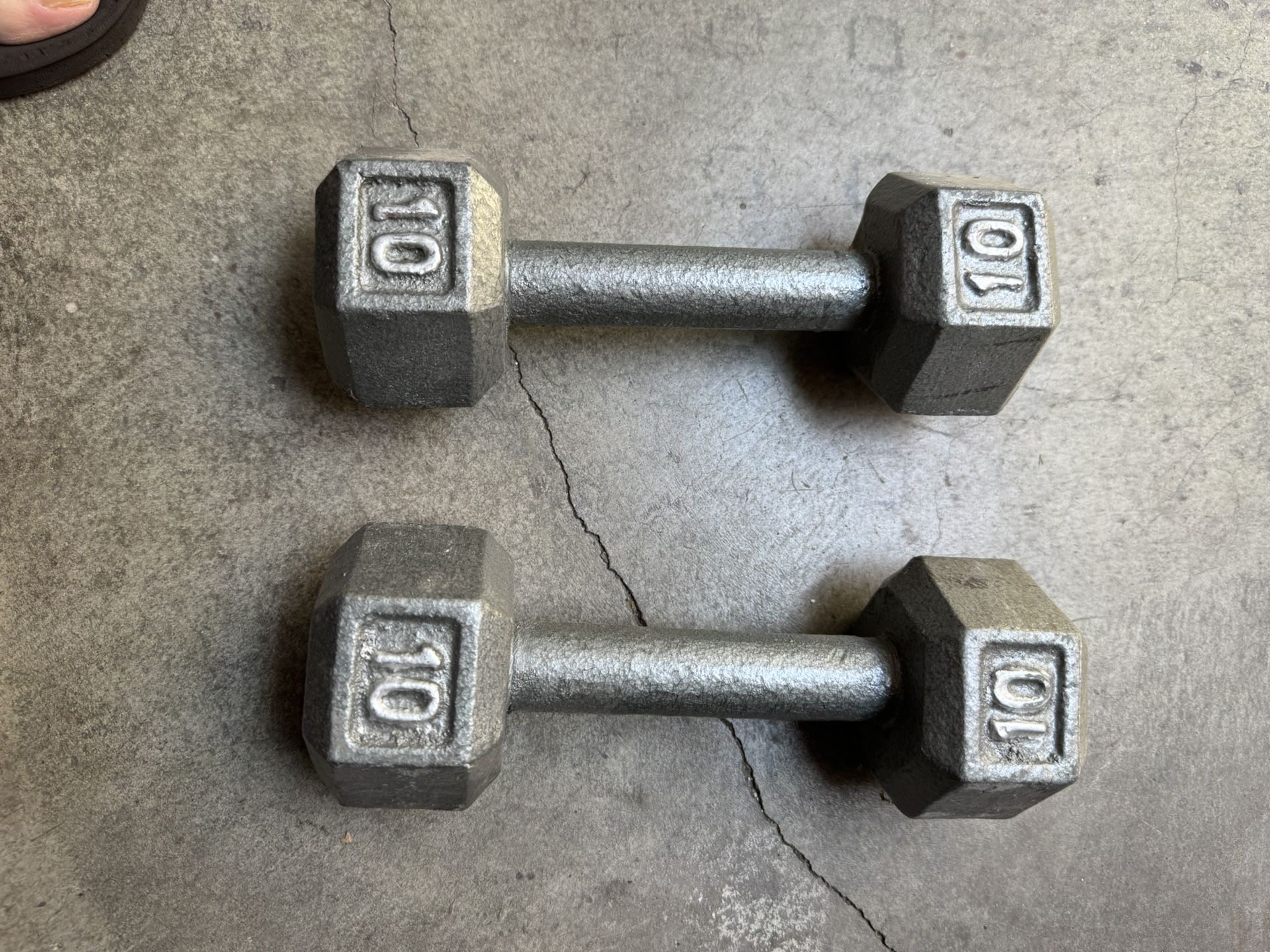 10 pound dumbbells
