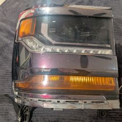 2016 Chevy Silverado 1500 Passenger Headlight