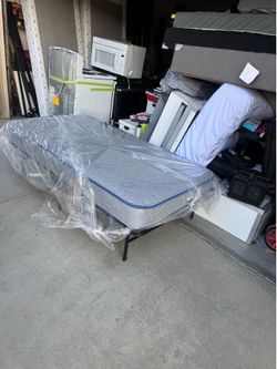 Twin bed with frame
