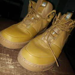 Nike Boots Mens 10.5