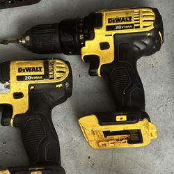 20 Bolt Max Impact And Drill No Batteries Used But Work great 