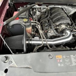14-19 Chevy Silverado Gmc Sierra Cold Air Intake Kit ( Brand New)