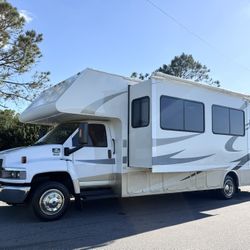 2006 Four Winds 34ft 2 Slides Diesel 57,000 Miles 