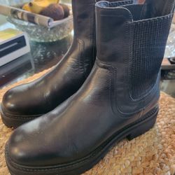 BODEN  WOMAN'S BOOTS- NEW 