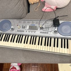 Small Yamaha Electronic Piano Keyboard