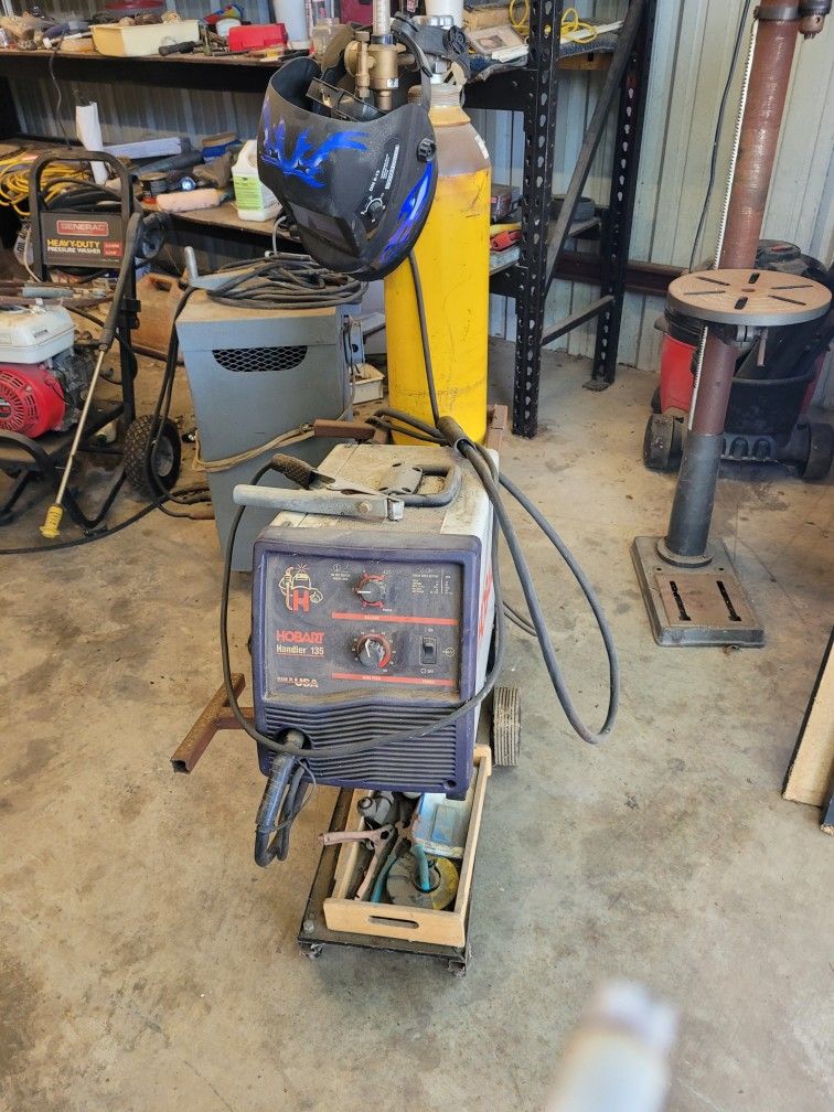 Hobart Handler 135 Wire Feed Welder