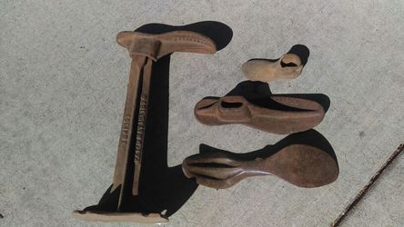 Antique shoe cobbler tools