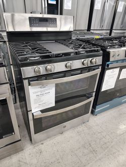 $1129 (LIMITED TIME OFFER FREE DELIVERY Within 20 Miles) GE Freestanding Gas Double Oven