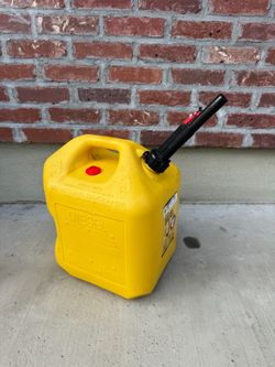 Midwest Can 5 Gallon Diesel Can