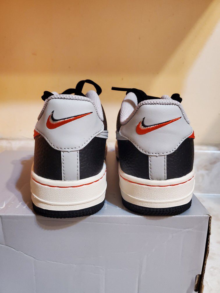 Nike Air Force 1 LV8 EMB GS for Sale in San Diego, CA - OfferUp