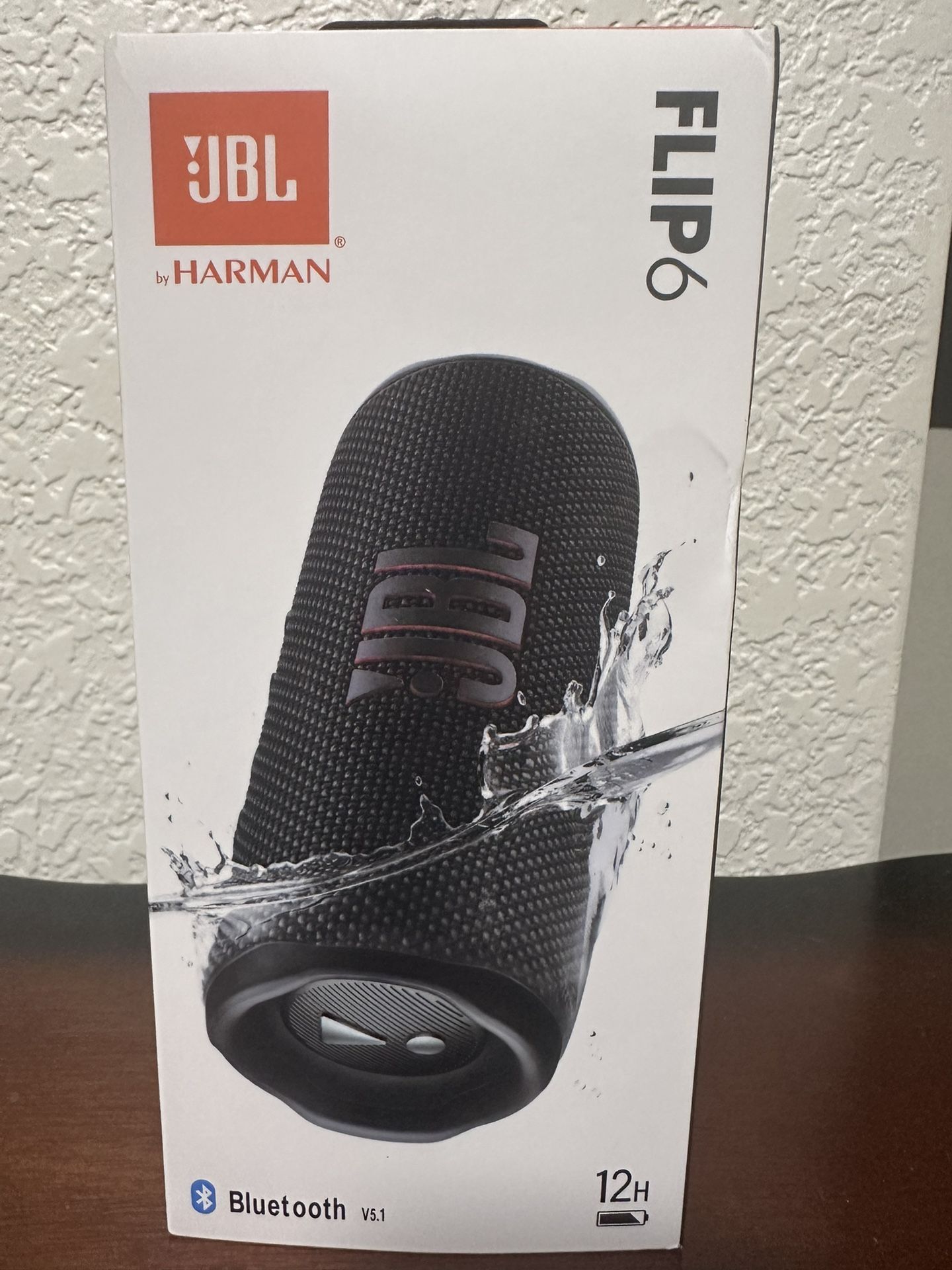 JBL Flip 6 Blue,Red, Black, And Camouflage Army Green