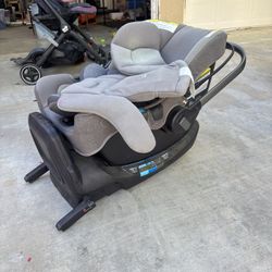 Nuna Car Seat w/ Base – Expires 12/2027 – Great Condition