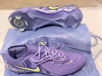 Nike Gripknit United 001 - Men Size 7.5