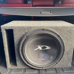 Alpine Type X 12’ Subwoofer  With Box  and Amplifier 