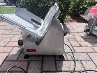 Deli slicer Avantico