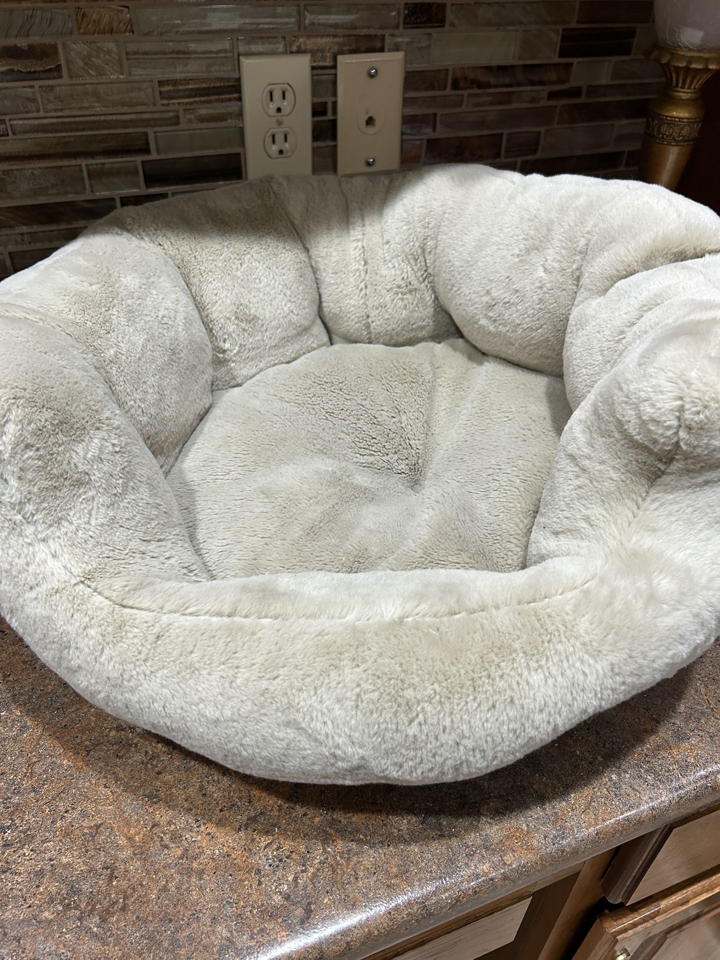 Medium Pet Bed NEW