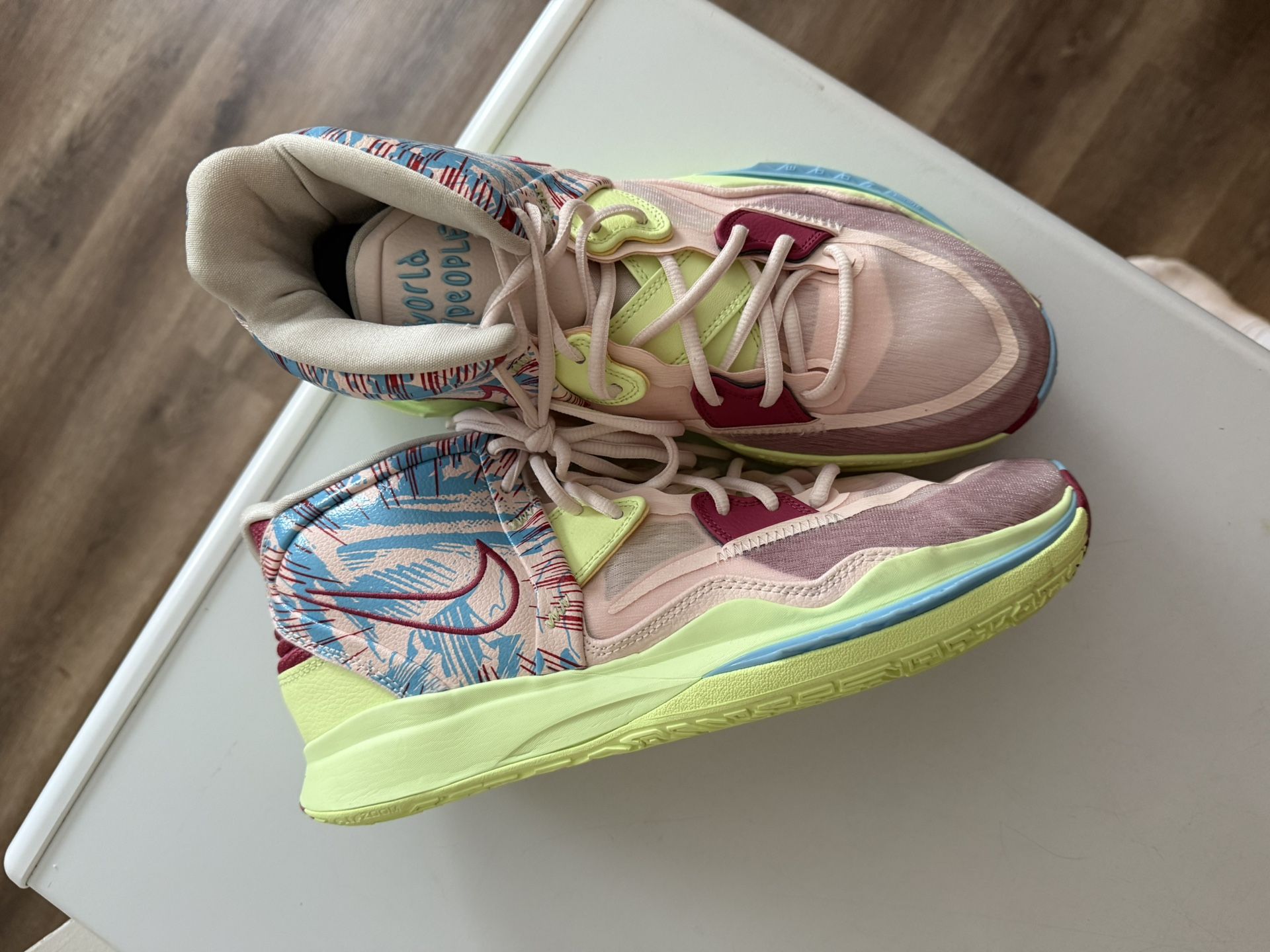 Nike Kyrie 7 "Pastel Pack" multi-coloured