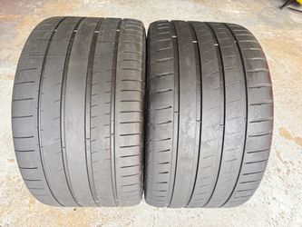Two Tires 305/30/20 Michelin Pilot sport 4S and super sport model with 70-80% Left mint