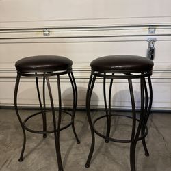 Swivel Top Leather Bar Still