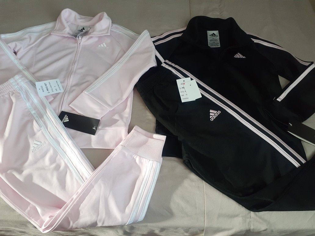 Toddlers girls Sets both For $38