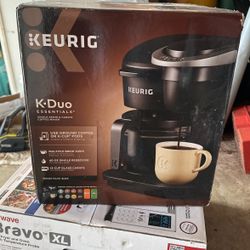 KEURIG Duo coffee maker