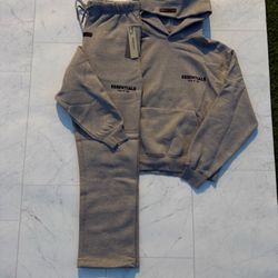 ESSENTIALS FEAR OF GOD