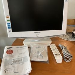19” Samsung  LCD TV - HDTV Monitor