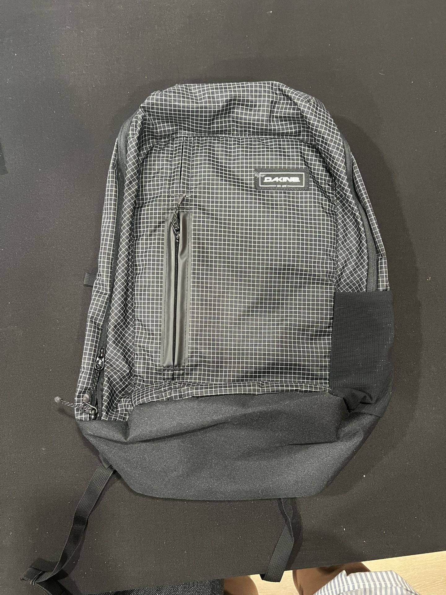 NEW Dakine Network 26L Checkered Black/Gray Rincon Backpack