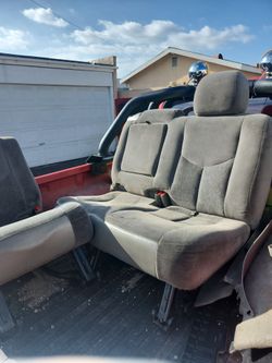 2006 Chevrolet Tahoe back seats