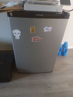 Mini fridge