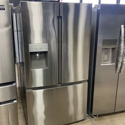 Insignia French Door Refrigerator With Water Dispenser