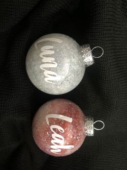 Custom ornament Dm