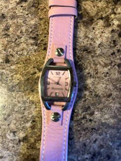 pink fossil watch 
