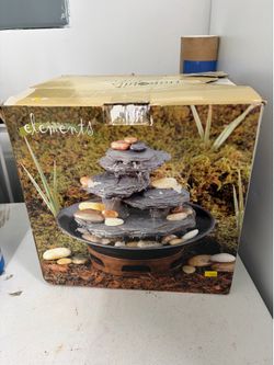 Table top water fountain