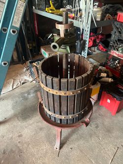 Vintage 1(contact info removed)  fruit crusher