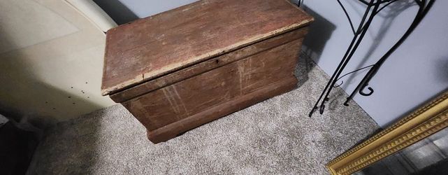 Old Chest 