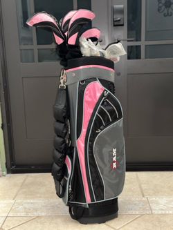 Women’s golf set w/ bag (Ram Cubik) Taylor made Callaway top flight p790 cobra