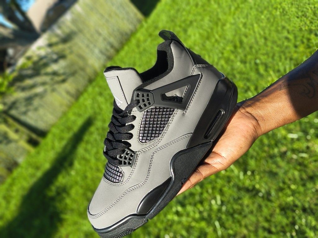 Jordan 4s
