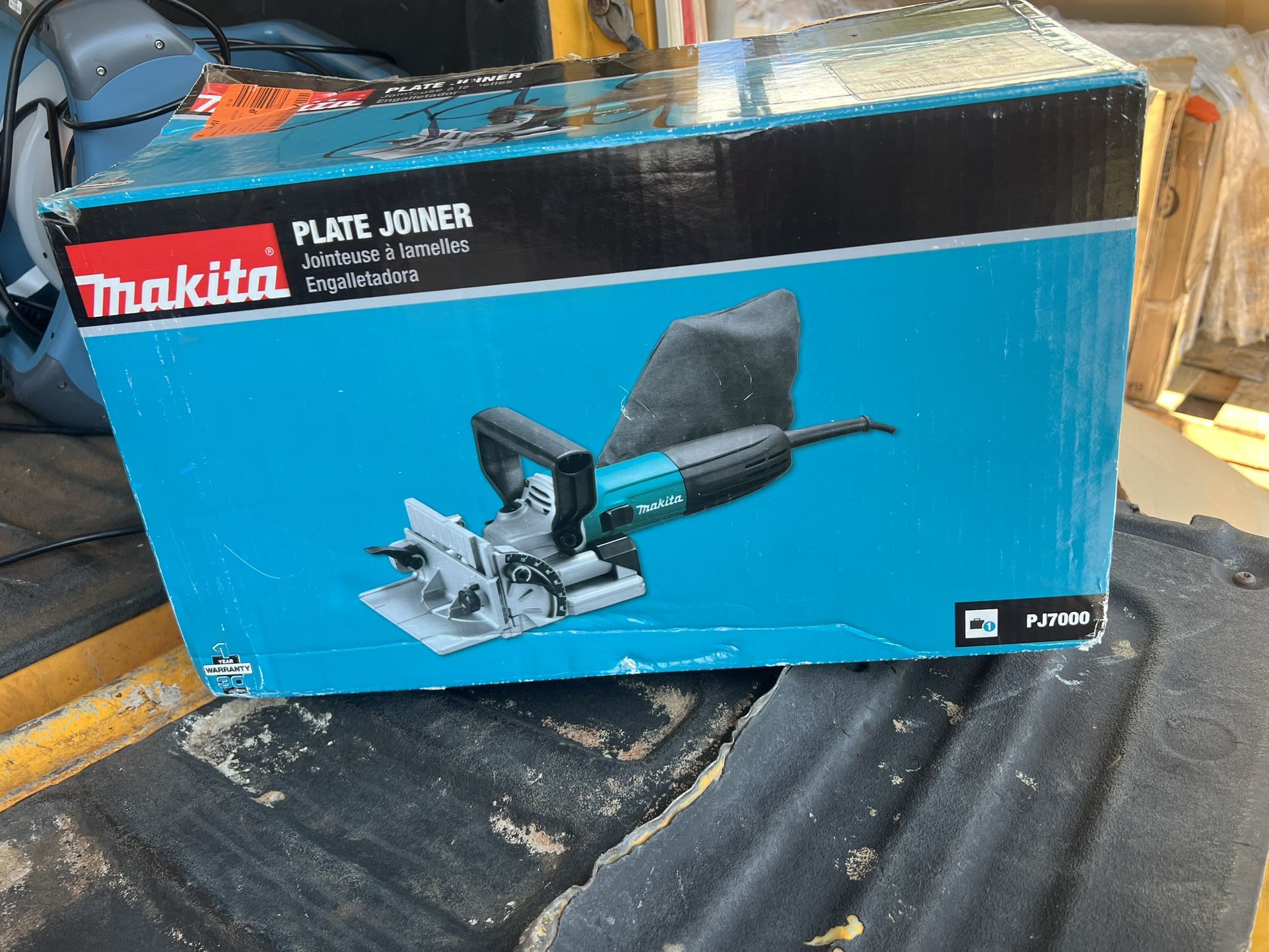 Makita 6 Amp Corded Plate Joiner with Dust Bag and Tool Case