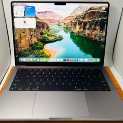 Apple MacBook Pro 14” M3 CHIP 8GB 512GB SSD Fully Functional Like New
