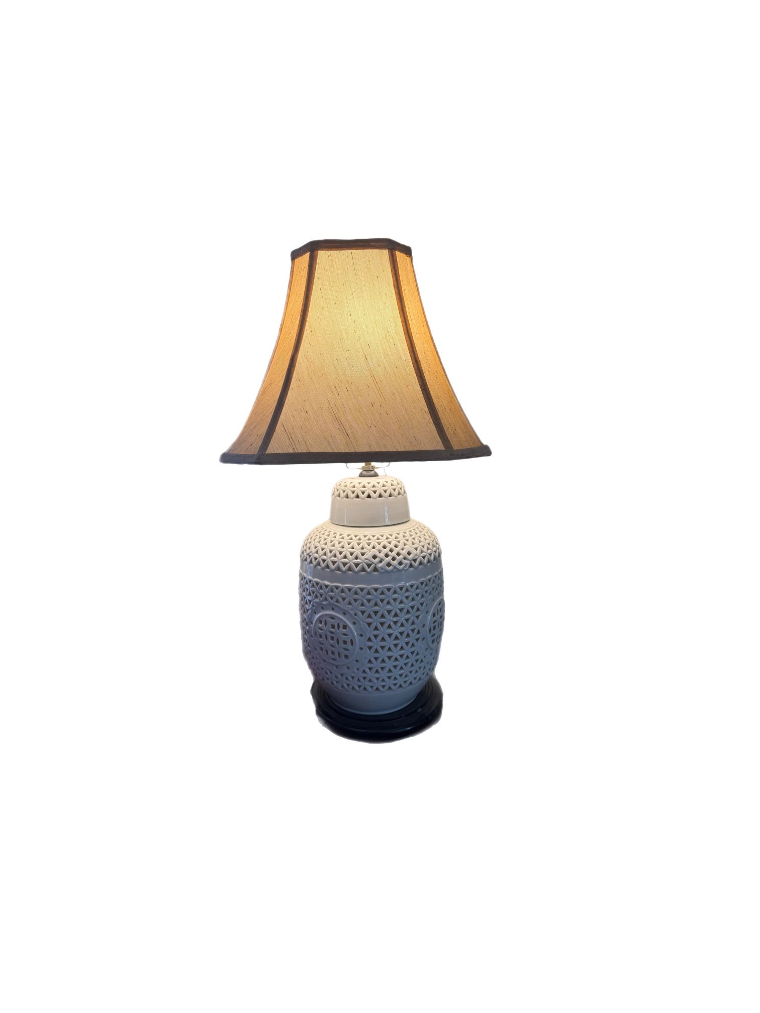 Vintage Blanc de Chine White Porcelain Table Lamp Chinoiserie Pierced Morihiro Sangyo