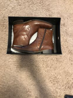 Kenneth Cole Men’s Brown Chukka Boots