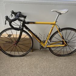 Cannondale r800 online road bike price