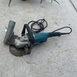 Makita Concrete Saw 