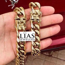 New 18k Yellow Gold Cuban Link Chain And Bracelet 