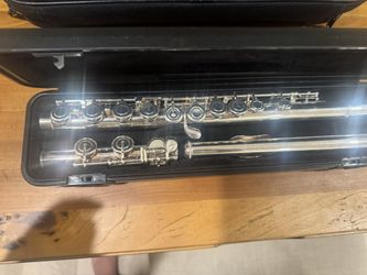 Yamaha Flute YFL-222 Intermediate Flute