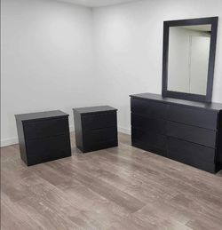 Dresser Whit Mirror And 2 Nightstands - Cómoda con Espejo y 2 Mesitas de noche