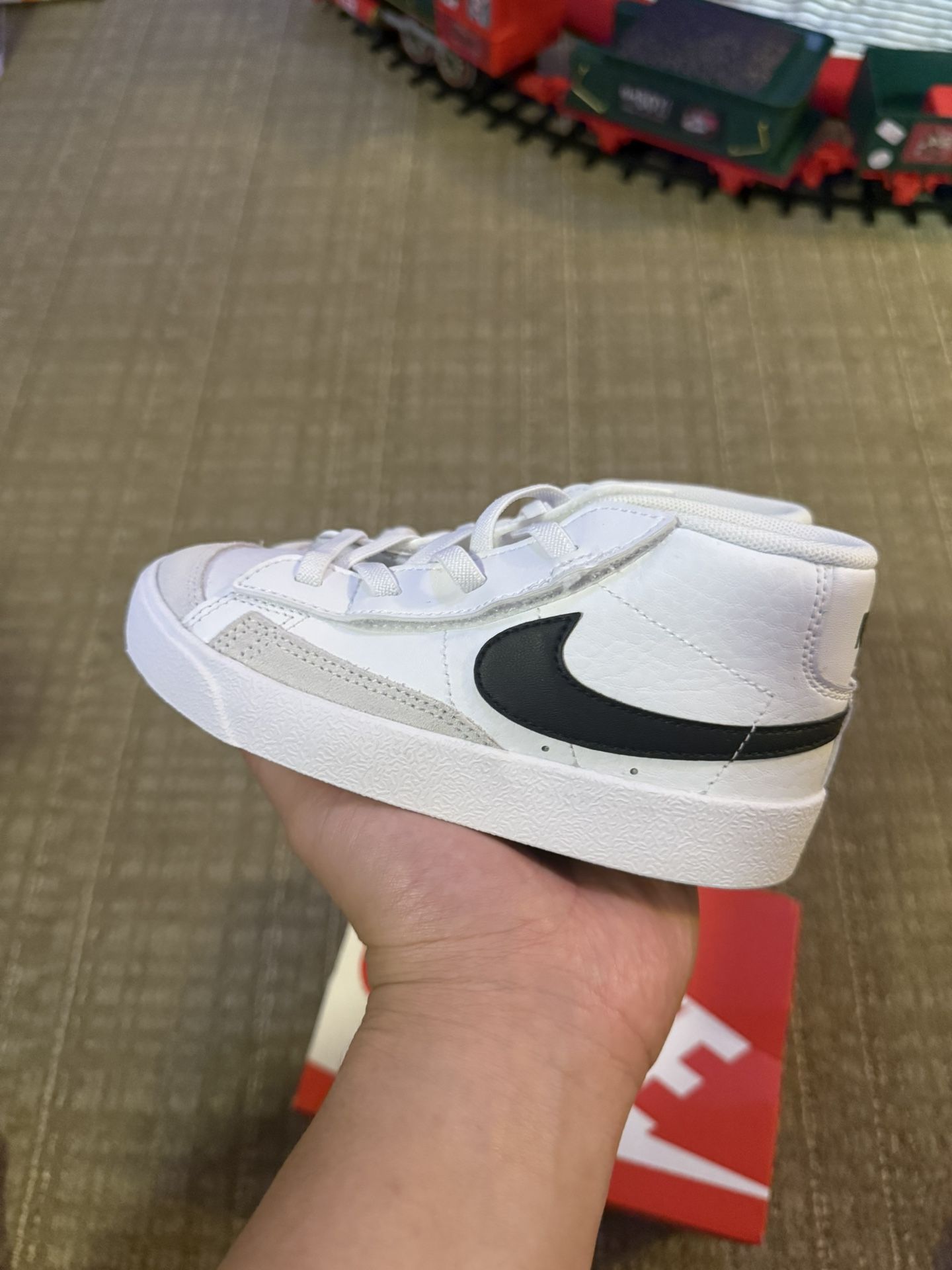 Brand New Nike Blazer Mid ‘77 Size 10c